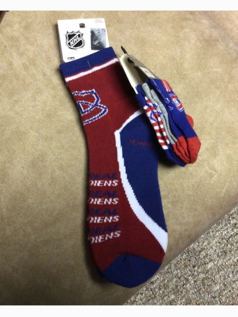 NHL Montreal Canadiens socks NWT